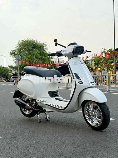 Vespa Sprint 150 Full Option real 9 chủ