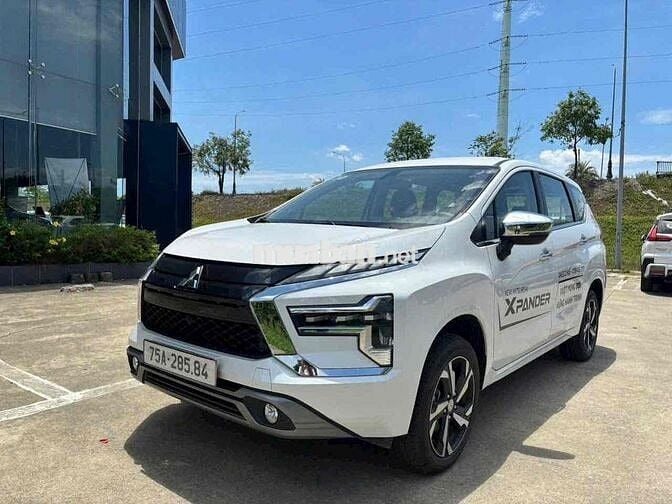 Mitsubishi Xpander Premium 2025 Trắng 7900km