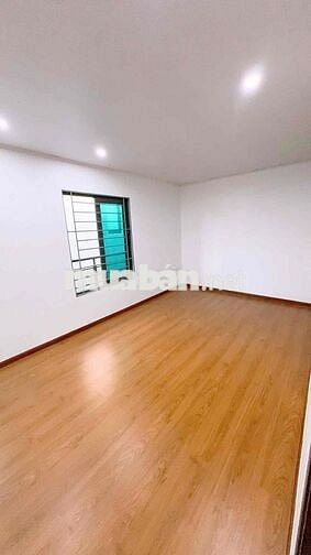 cho thuê nhà ở 40m2 2 tầng 2 phòng ngủ mới tinh