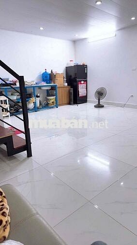 cho thuê nhà ở 40m2 2 tầng 2 phòng ngủ mới tinh