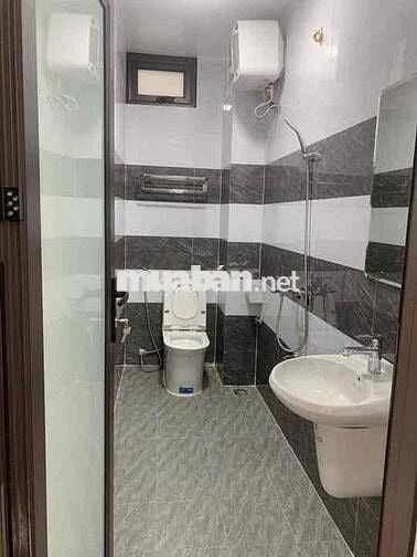 Cho thuê nhà ngõ đường Hoàng Mai 40m x 5 tầng