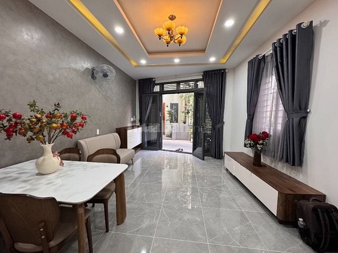 Nhà 3 lầu, full nội thất cao cấp,hẻm xe hơi VF5 khu VIP PHAN XÍCH LONG