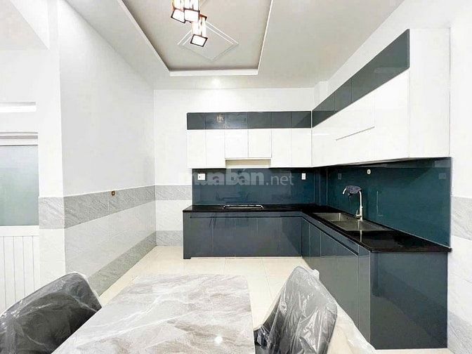 2 Tỷ 280 - Hạ sâu bán nhanh căn nhà Điện Biên Phủ - Bình Thạnh - SHR
