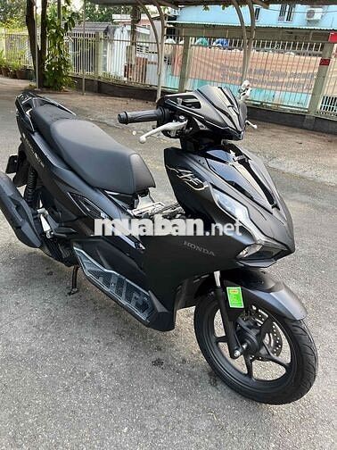 Honda Air Blade 2024 Đen 7000 km ( 4 van)