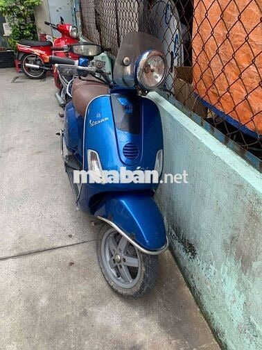 Piaggio Vespa LX Xanh