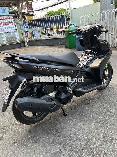 Honda Air Blade 2024 Đen 7000 km ( 4 van)