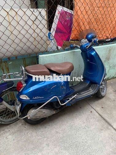 Piaggio Vespa LX Xanh