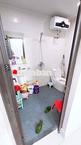 cho thuê nhà ở 40m2 2 tầng 2 phòng ngủ mới tinh