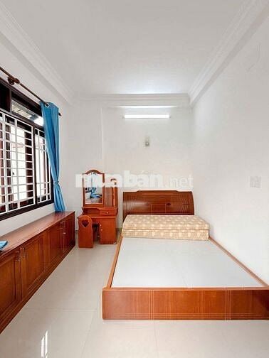 🔥 NHÀ GÓC 2 MẶT TIỀN  VỊ TRÍ CỰC ĐẸP NGAY TRUNG TÂM QUẬN 7 🔥