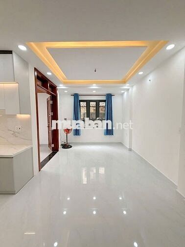 🔥 NHÀ GÓC 2 MẶT TIỀN  VỊ TRÍ CỰC ĐẸP NGAY TRUNG TÂM QUẬN 7 🔥