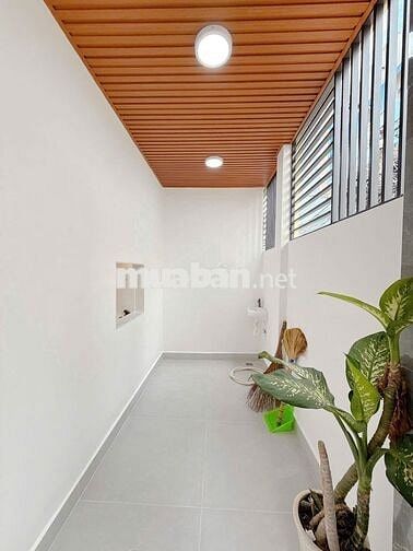 🔥 NHÀ GÓC 2 MẶT TIỀN  VỊ TRÍ CỰC ĐẸP NGAY TRUNG TÂM QUẬN 7 🔥