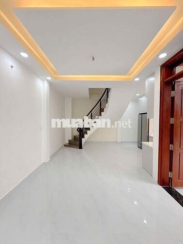 🔥 NHÀ GÓC 2 MẶT TIỀN  VỊ TRÍ CỰC ĐẸP NGAY TRUNG TÂM QUẬN 7 🔥