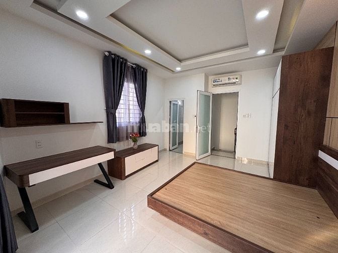 Nhà 3 lầu, full nội thất cao cấp,hẻm xe hơi VF5 khu VIP PHAN XÍCH LONG