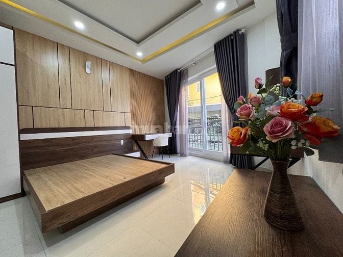 Nhà 3 lầu, full nội thất cao cấp,hẻm xe hơi VF5 khu VIP PHAN XÍCH LONG