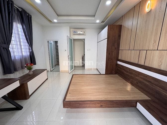 Nhà 3 lầu, full nội thất cao cấp,hẻm xe hơi VF5 khu VIP PHAN XÍCH LONG