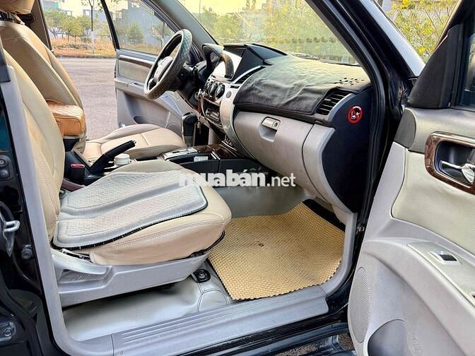 Mitsubishi Pajero Sport 2011 D 4x2 số tự động