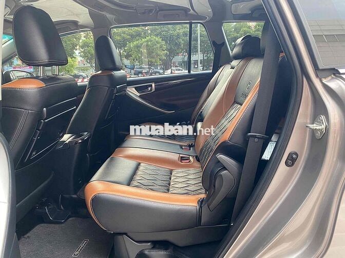 Toyota Innova 2022 2.0G 95.000km Đồng ánh kim