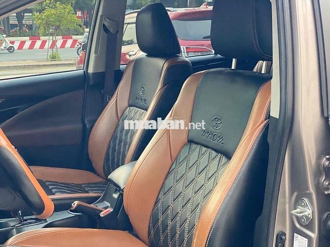 Toyota Innova 2022 2.0G 95.000km Đồng ánh kim
