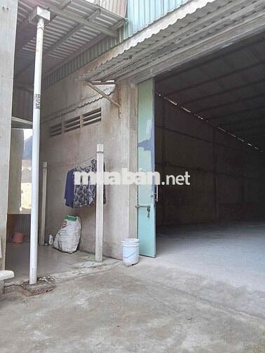 Cho thuê kho xưởng Lê Minh Xuân HCM