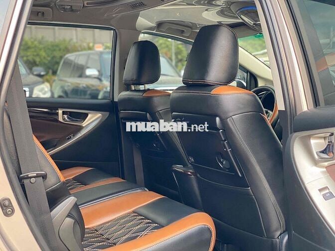 Toyota Innova 2022 2.0G 95.000km Đồng ánh kim