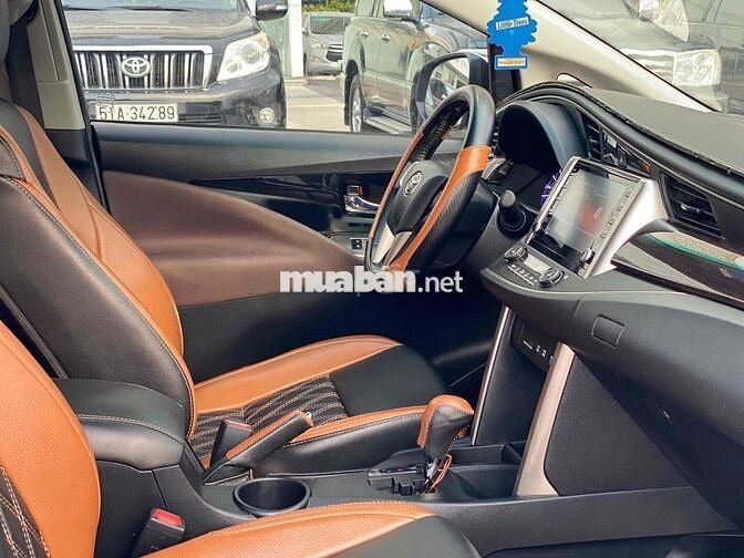 Toyota Innova 2022 2.0G 95.000km Đồng ánh kim