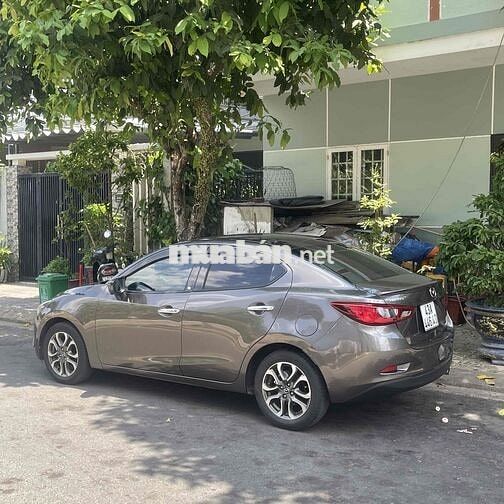 Bán Mazda 2 sedan 2018 Luxury