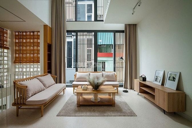 Bán căn góc Bùi Văn Thêm Phú Nhuận, 5 tầng, 81,2 m², giá 24.5 tỷ