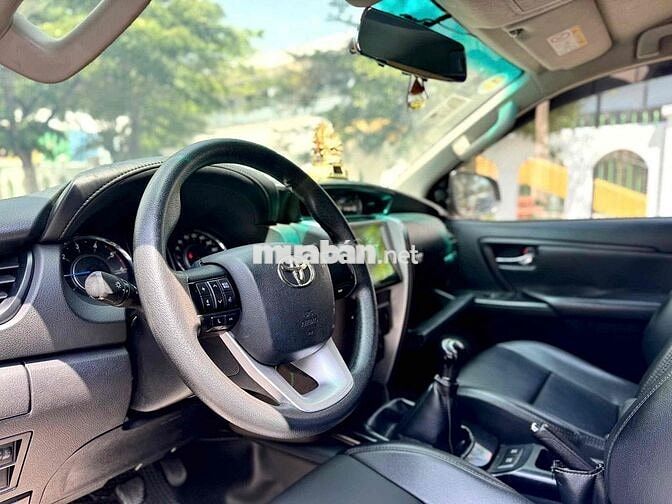 Toyota Fortuner 2017 số sàn 1 cầu 16v km