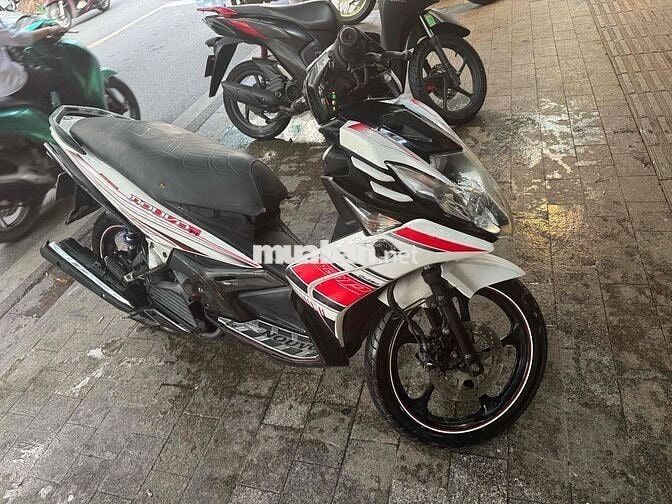 Yamaha Novo 5 Trắng đỏ đen