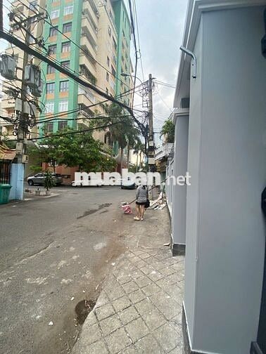MBKD CĂN GÓC 2 MT BÊN DƯỚI 80 CHDV CAO CẤP NGAY NGÃ TƯ HÀNG XANH