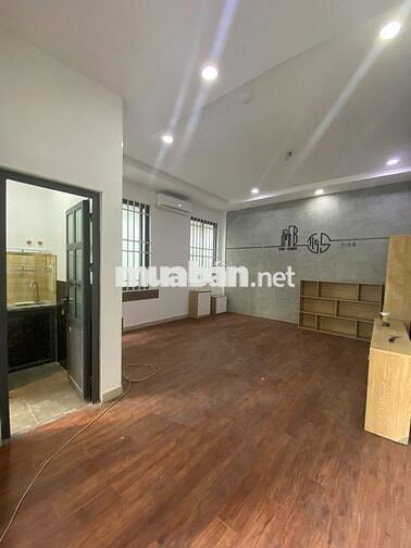 MBKD CĂN GÓC 2 MT BÊN DƯỚI 80 CHDV CAO CẤP NGAY NGÃ TƯ HÀNG XANH