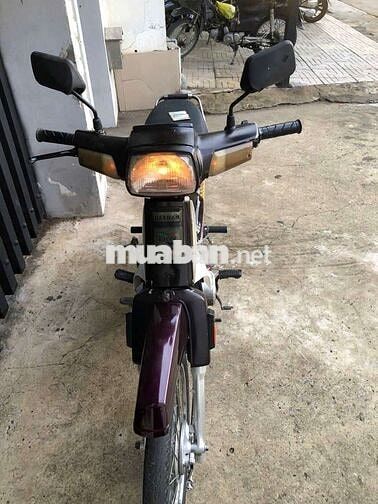 Honda Dream màu Nâu trắng