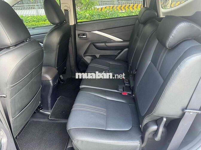 Mitsubishi Xpander Premium 2025 Trắng