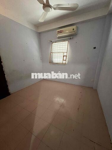 NHÀ HOT QUẬN 3 - 4PN CÓ 2 PN RẤT RỘNG - SẴN MÁY LẠNH CÁC PHÒNG