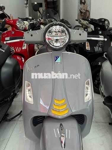 Piaggio Vespa GTS 300 HPE Xám 2021 đẹp zin 98%