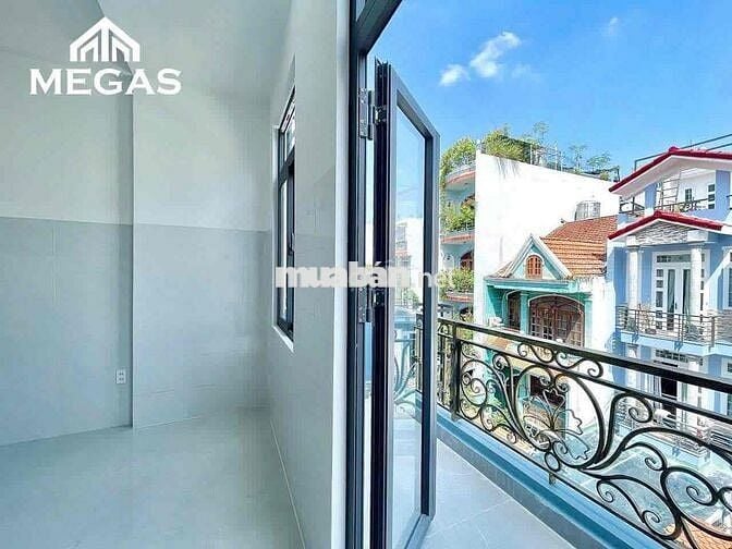 Siêu Phẩm Gác Ban Công Cửa Sổ Xây Mới 100% Ngay Tỉnh Lộ 10 - Tên Lửa