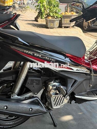 Honda Air Blade 125 2013 Đỏ đen biển 43 đẹp keng