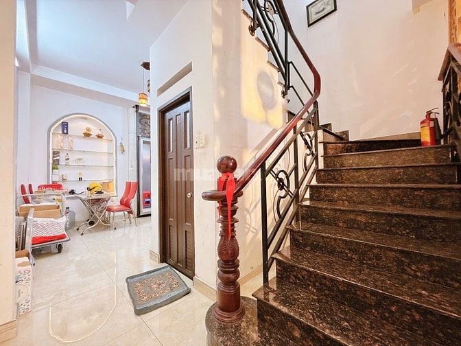 NHÀ ĐẸP CX PHÚ LÂM A ,THANG MÁY, 42M2 ,3 TẦNG , FULL NỘI THẤT , 5 TỶ X