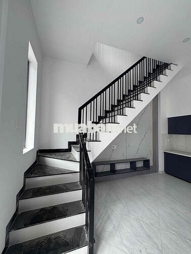 Nhà chính chủ cần bán, rẻ hơn thị trường khoảng tầm 800 triệu 4x17