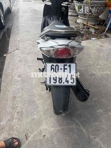 Suzuki Axelo 2013 Xanh trắng