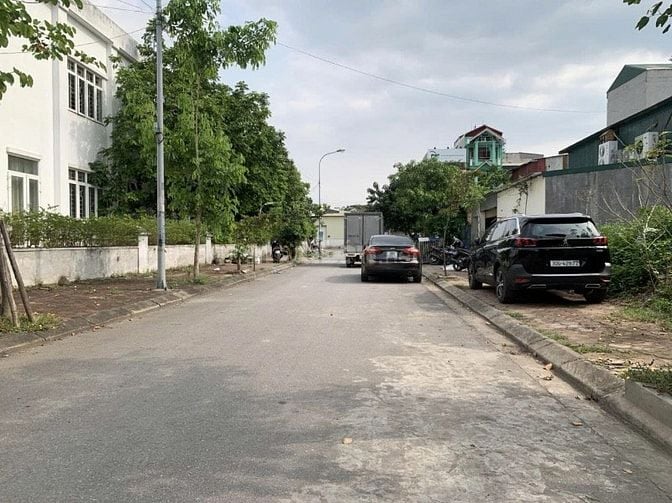 BÁN NHANH ĐẤT ĐẤU GIÁ KĐT ĐÔ NGHĨA, LÔ GÓC, 200M2, MT 12.5M, 33 TỶ