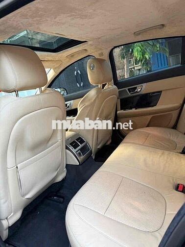 Jaguar XF 2014 Đen