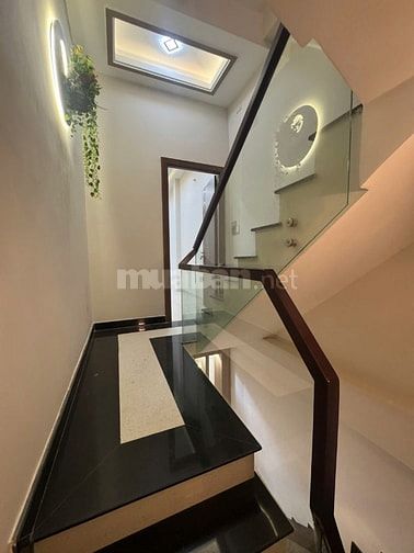 Bán Gấp Nhà HXH 8M Lãnh Binh Thăng Quận 11 Cách MT Chỉ 20M