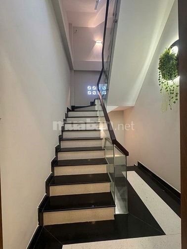 Bán Gấp Nhà HXH 8M Lãnh Binh Thăng Quận 11 Cách MT Chỉ 20M