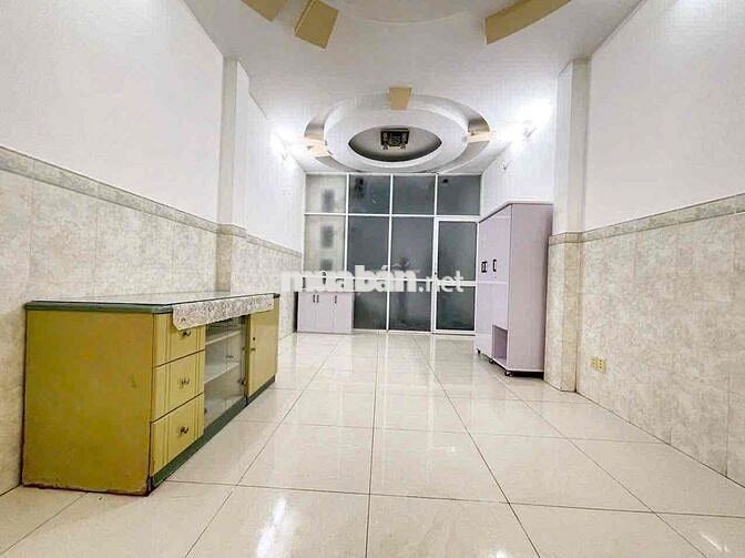 CHO THUÊ MẶT BẰNG KINH DOANH NGAY NGÃ TƯ HOÀ BÌNH VÀ LUỸ BÁN BÍCH