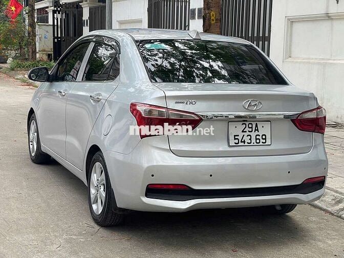 Hyundai i10 Sedan 2018 Bạc