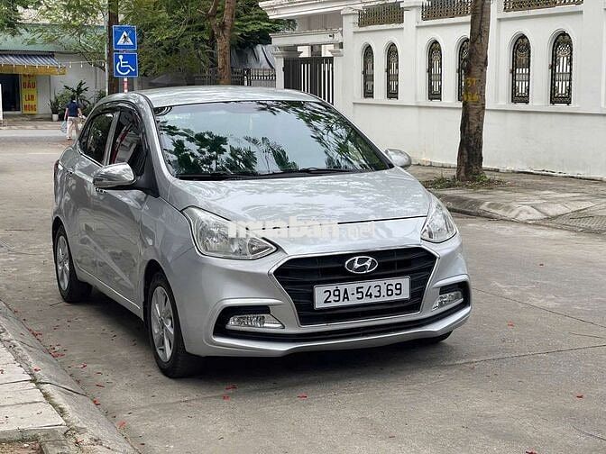 Hyundai i10 Sedan 2018 Bạc
