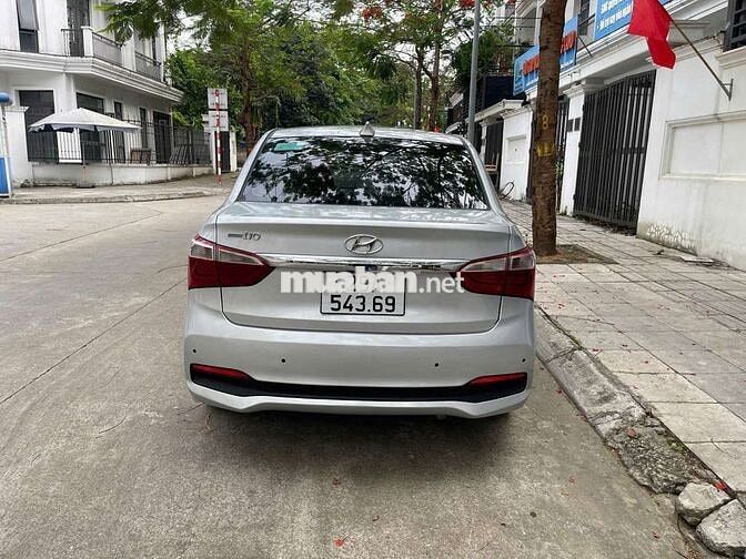 Hyundai i10 Sedan 2018 Bạc