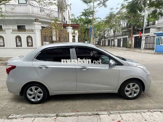 Hyundai i10 Sedan 2018 Bạc