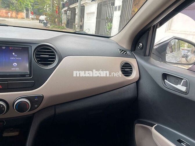 Hyundai i10 Sedan 2018 Bạc